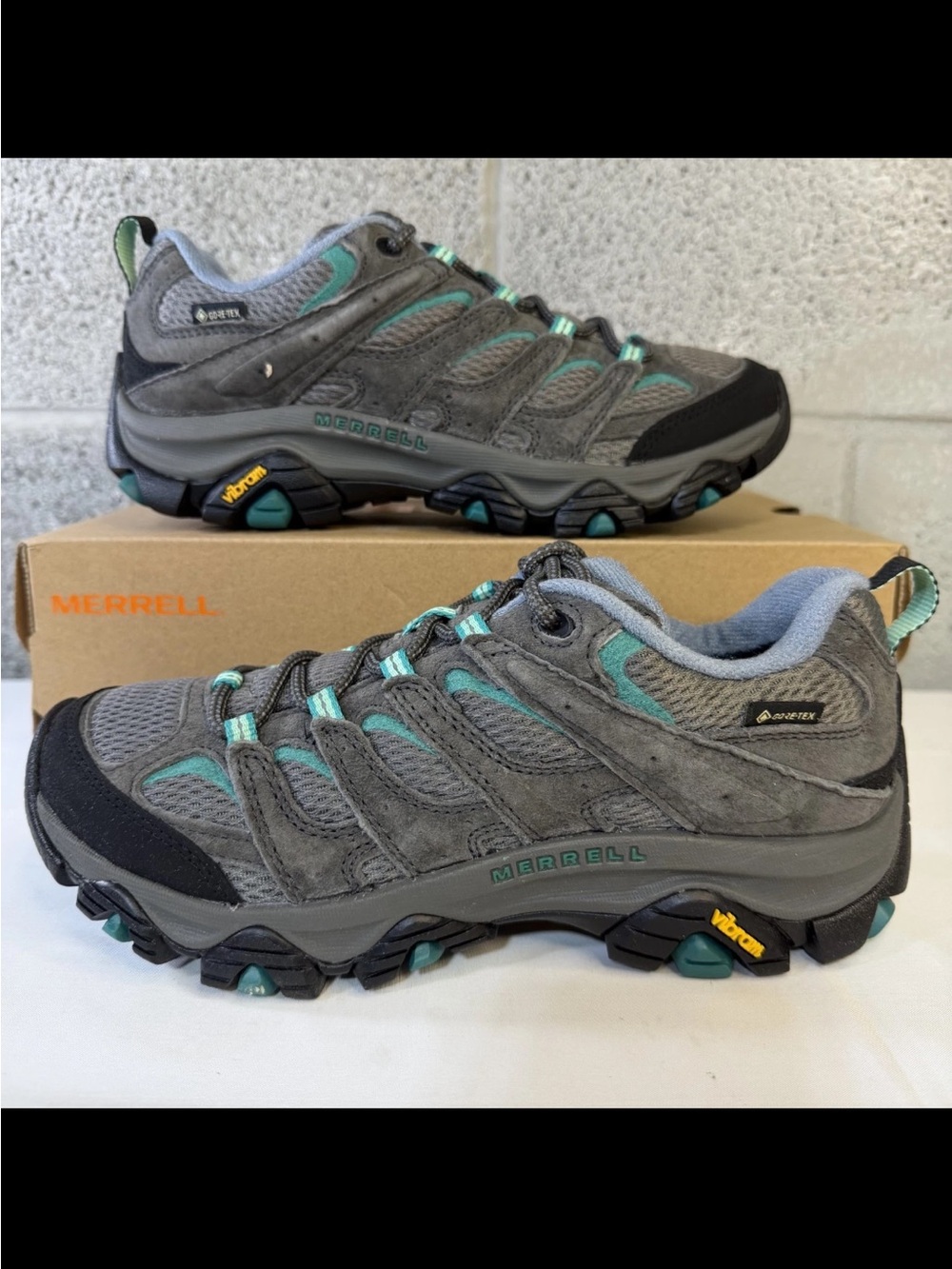 Merrell Women's Gray Hiking Shoes with Teal Accents